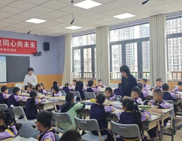 既是家长对校园作业的认可与信任也是推进校园不断前行的重要